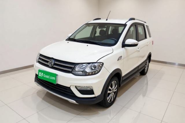 Dongfeng Fengon 370 2016 1.5L Manual Luxury Version SFG15-02 7 Seats usado