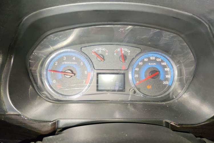 Used Dongfeng Fengon 370 2016 1.5L Manual Luxury Version SFG15-02 7 Seats Instrument Cluster