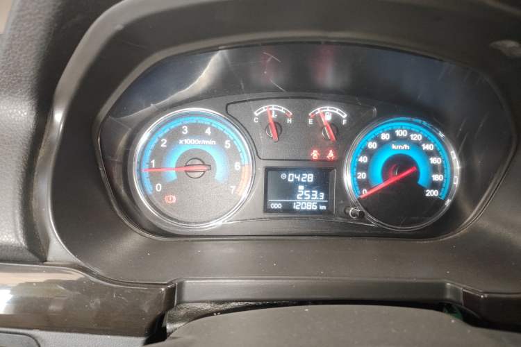 Used Dongfeng Fengon 370 2016 1.5L Manual Luxury Version SFG15-05 7 Seats Instrument Cluster