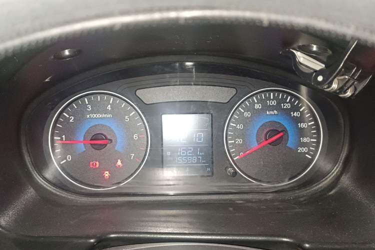 Used Dongfeng Fengon 370 2016 1.5L Manual Standard Edition SFG15-05 7 Seats Instrument Cluster