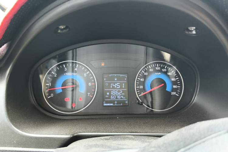 Used Dongfeng Fengon 370 2016 1.5L Manual Standard Edition SFG15-05 7 Seats Instrument Cluster