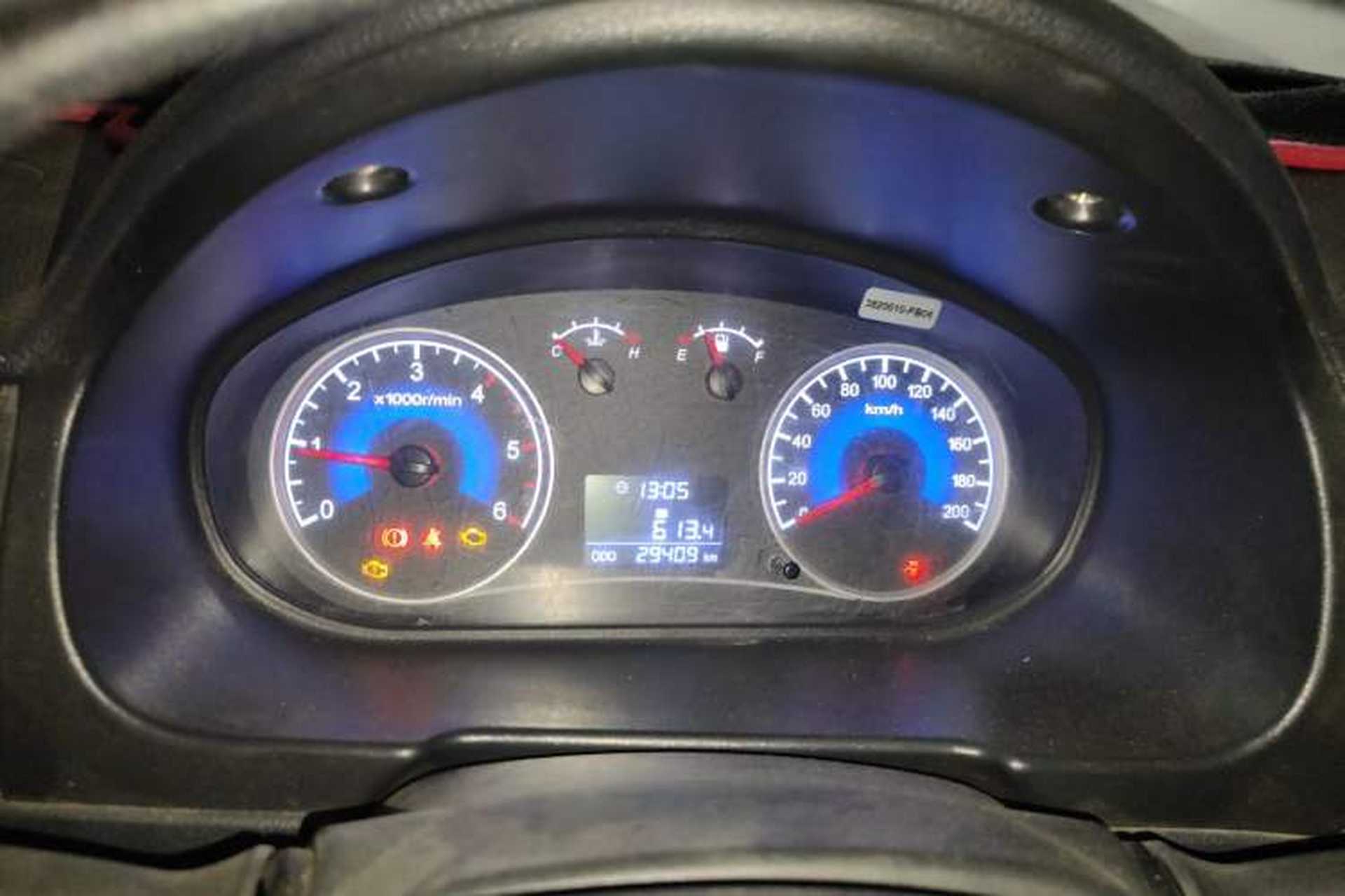 Used Dongfeng Fengon 370 2016 1.3T Manual European Diesel Version 7 Seats Instrument Cluster