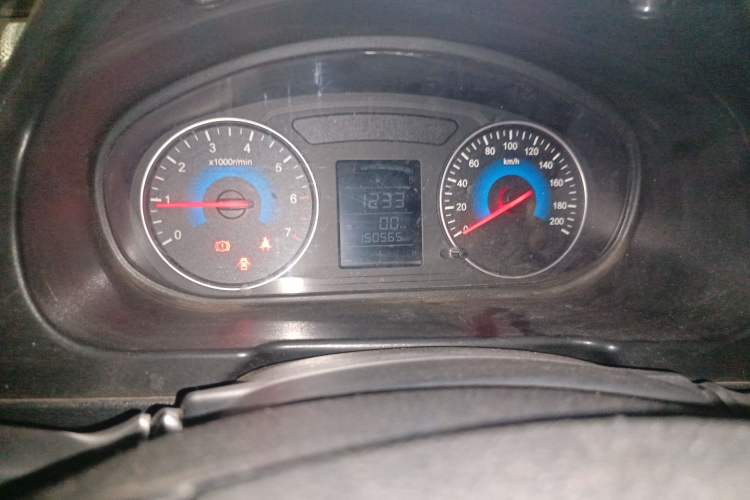 Used Dongfeng Fengon 370 2016 1.5L Manual Standard Edition SFG15-05 7 Seats Instrument Cluster