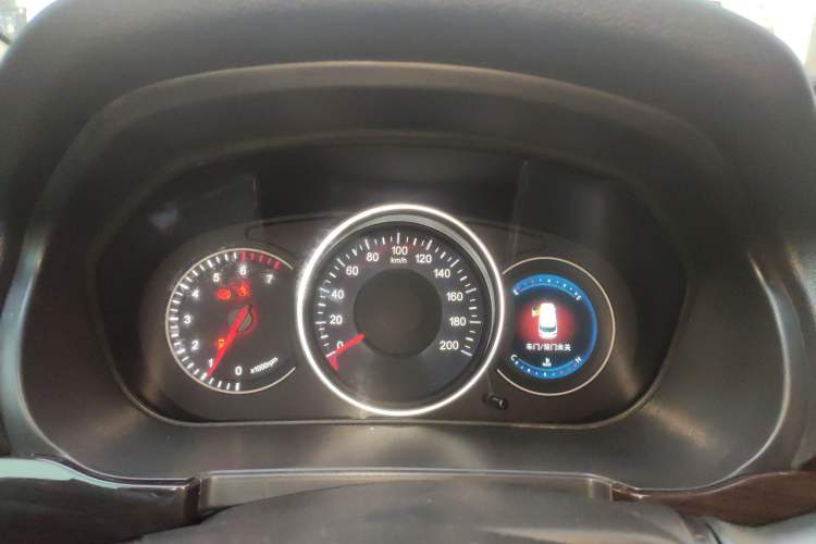 Used Dongfeng Fengon 370 2016 1.5L Manual Smart 7-Seater Instrument Cluster