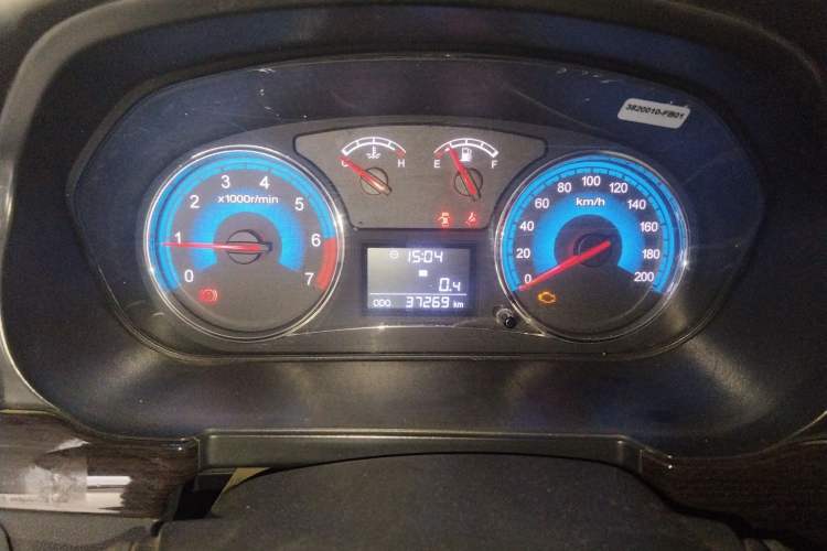 Used Dongfeng Fengon 370 2016 1.5L Manual Luxury Version SFG15-02 7 Seats Instrument Cluster