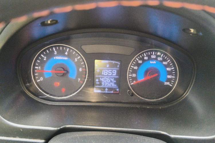 Used Dongfeng Fengon 370 2016 1.5L Manual Standard Model II 7 Seats Instrument Cluster