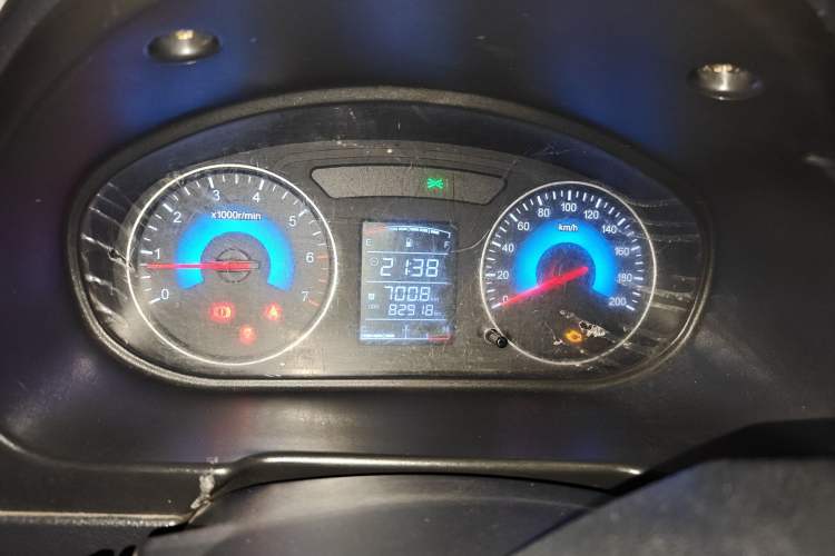 Used Dongfeng Fengon 370 2016 1.5L Manual Standard Model II 7 Seats Instrument Cluster