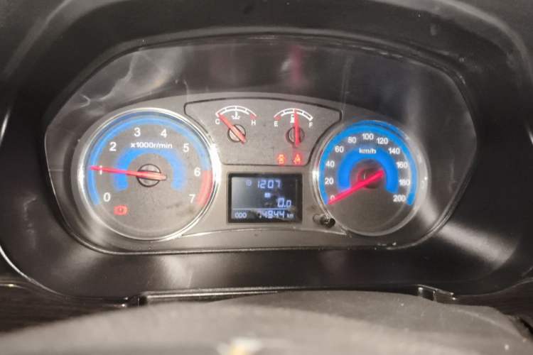 Used Dongfeng Fengon 370 2016 1.5L Manual Luxury 7-Seater Instrument Cluster