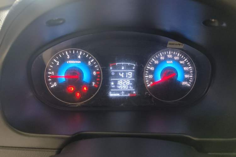 Used Dongfeng Fengon 370 2016 1.5L Manual Comfort 7-Seater Instrument Cluster