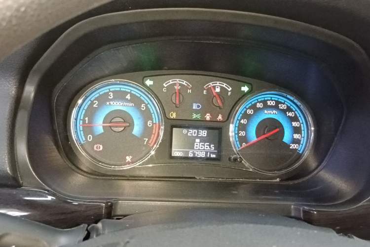Used Dongfeng Fengon 370 2016 1.5L Manual Elite Home Edition 7-Seater Instrument Cluster
