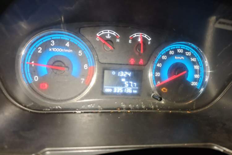 Used Dongfeng Fengon 370 2016 1.5L Manual Standard Edition SFG15-02 7 Seats Instrument Cluster