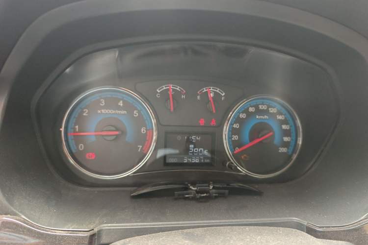 Used Dongfeng Fengon 370 2016 1.5L Manual Luxury Version SFG15-02 7 Seats Instrument Cluster