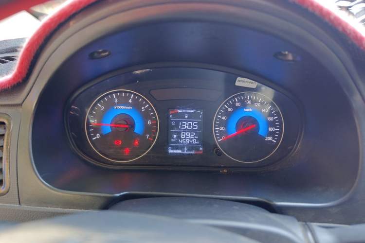 Used Dongfeng Fengon 370 2016 1.5L Manual Standard Edition SFG15-05 7 Seats Instrument Cluster