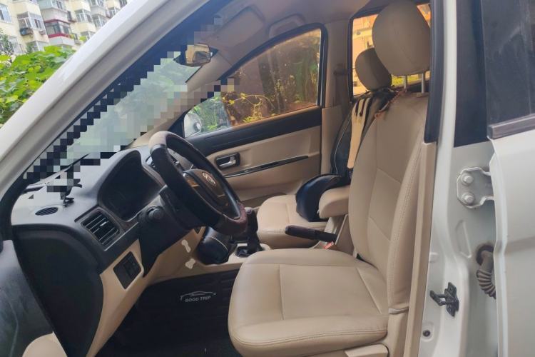 Used Dongfeng Fengon 370 2016 1.5L Manual Comfort 7-Seater Left Front Seat