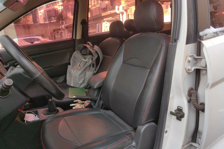 Used Dongfeng Fengon 370 2016 1.5L Manual Standard Model II 7 Seats Left Front Seat