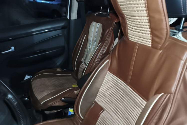 Used Dongfeng Fengon 370 2016 1.5L Manual Luxury 7-Seater Left Front Seat