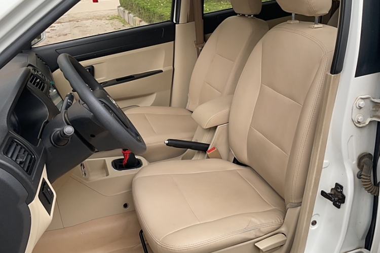 Used Dongfeng Fengon 370 2016 1.5L Manual Standard Edition SFG15-05 7 Seats Left Front Seat
