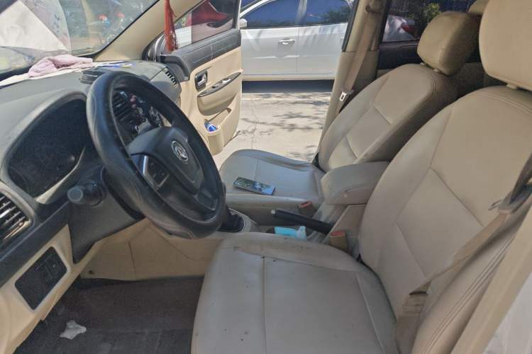 Used Dongfeng Fengon 370 2016 1.5L Manual Standard Edition SFG15-02 7 Seats Left Front Seat