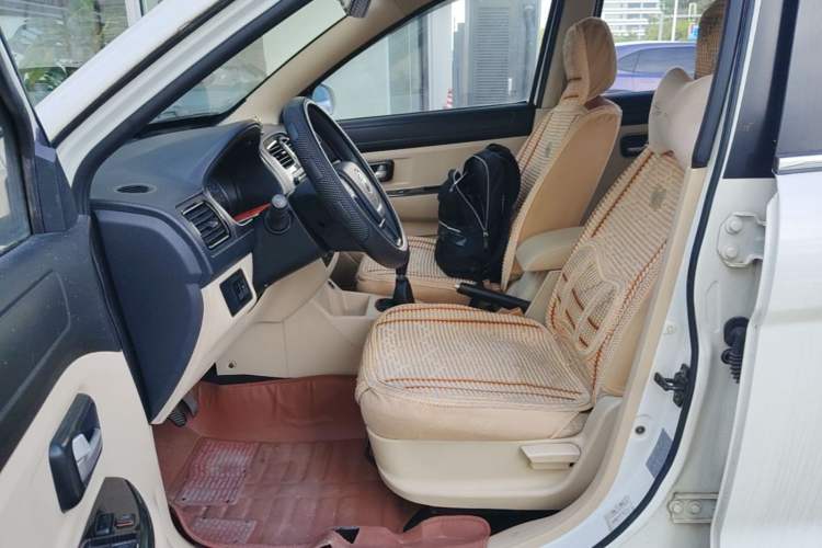 Used Dongfeng Fengon 370 2016 1.5L Manual Standard Edition SFG15-02 7 Seats Left Front Seat