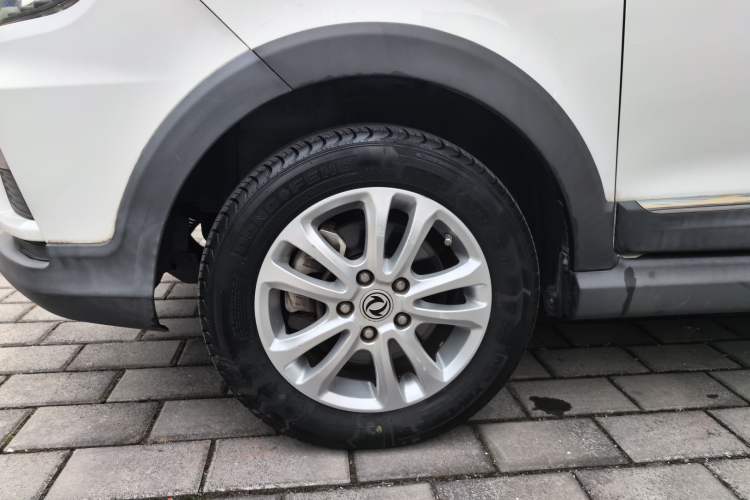 Used Dongfeng Fengon 370 2016 1.5L Manual Luxury 7-Seater Left Front Wheel Hub