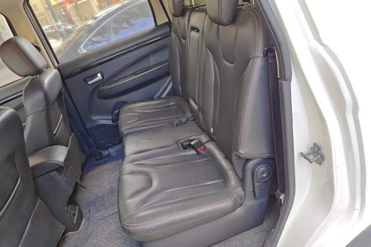 Used Dongfeng Fengon 370 2016 1.5L Manual Smart 7-Seater Left Rear Seat