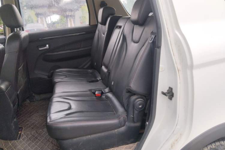 Used Dongfeng Fengon 370 2016 1.5L Manual Elite Home Edition 7-Seater Left Rear Seat