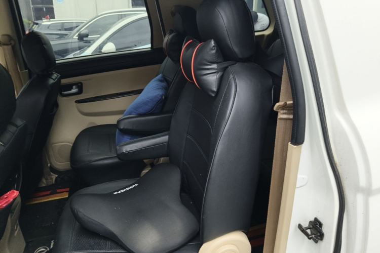 Used Dongfeng Fengon 370 2016 1.5L Manual Standard Edition SFG15-05 7 Seats Left Rear Seat
