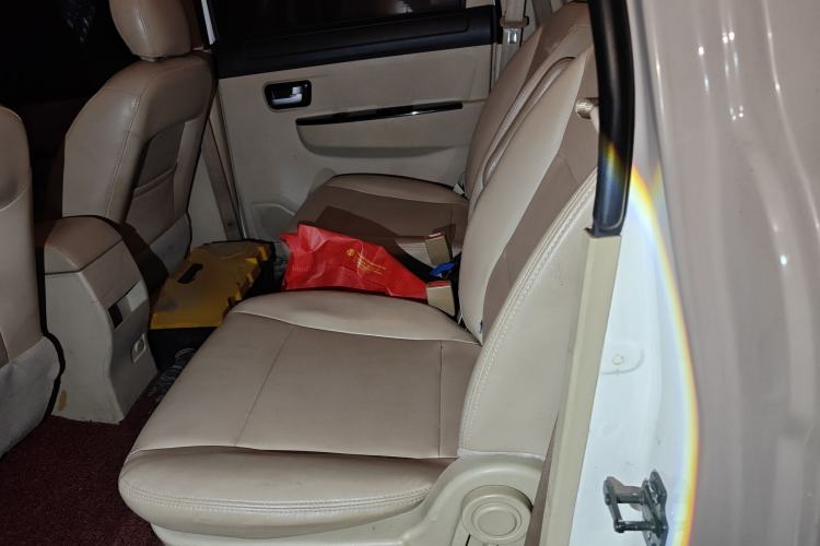 Used Dongfeng Fengon 370 2016 1.5L Manual Standard Model II 7 Seats Left Rear Seat