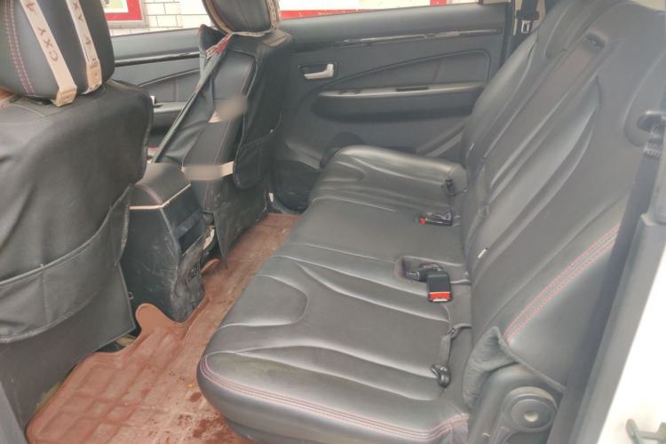 Used Dongfeng Fengon 370 2016 1.5L Manual Elite Travel Edition 7 Seats Left Rear Seat
