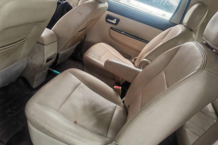 Used Dongfeng Fengon 370 2016 1.5L Manual Standard Edition SFG15-05 7 Seats Left Rear Seat