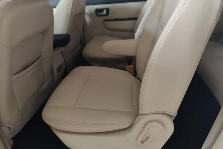 Used Dongfeng Fengon 370 2016 1.5L Manual Comfort 7-Seater Left Rear Seat