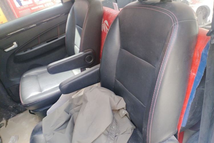 Used Dongfeng Fengon 370 2016 1.5L Manual Elite Home Edition 7-Seater Left Rear Seat