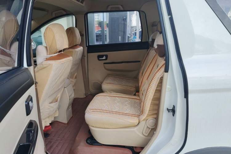 Used Dongfeng Fengon 370 2016 1.5L Manual Standard Edition SFG15-02 7 Seats Left Rear Seat