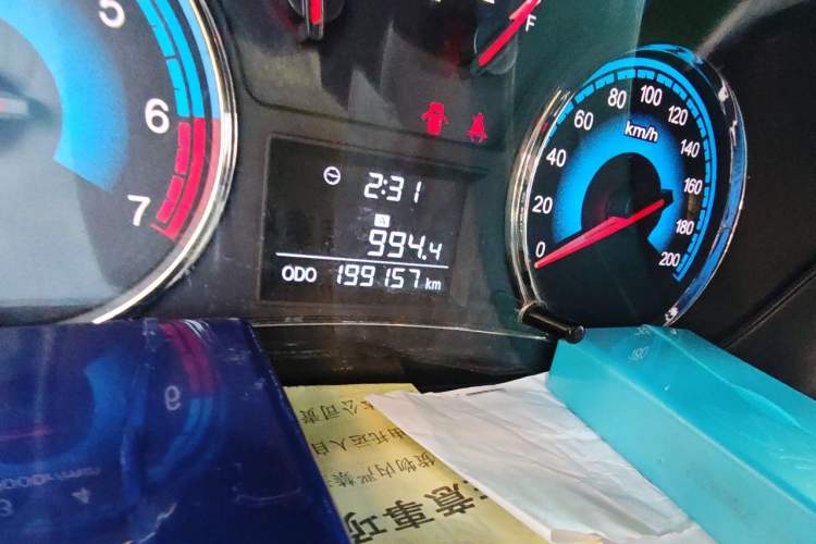 Used Dongfeng Fengon 370 2016 1.5L Manual Luxury 7-Seater Odometer Close Up