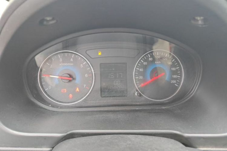 Used Dongfeng Fengon 370 2016 1.5L Manual Standard Edition SFG15-05 7 Seats Odometer Close Up