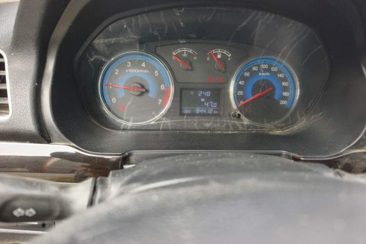 Used Dongfeng Fengon 370 2016 1.5L Manual Elite Home Edition 7-Seater Odometer Close Up