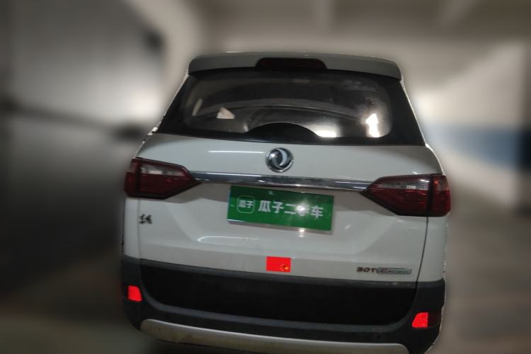 Used Dongfeng Fengon 370 2016 1.3T Manual European Diesel Version 7 Seats Rear