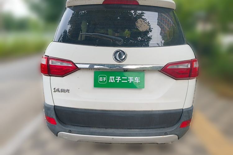 Used Dongfeng Fengon 370 2016 1.5L Manual Luxury Version SFG15-02 7 Seats Rear