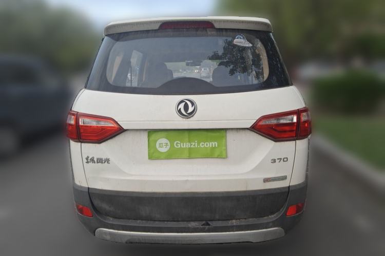 Used Dongfeng Fengon 370 2016 1.5L Manual Standard Model II 7 Seats Rear