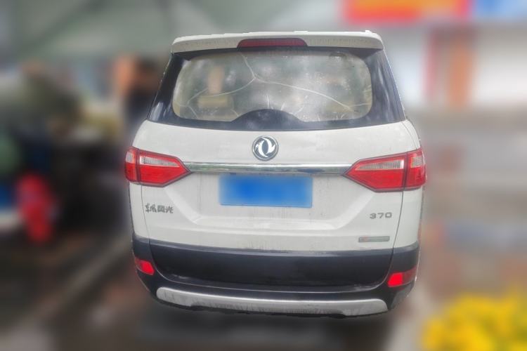 Used Dongfeng Fengon 370 2016 1.5L Manual Standard Edition SFG15-05 7 Seats Rear