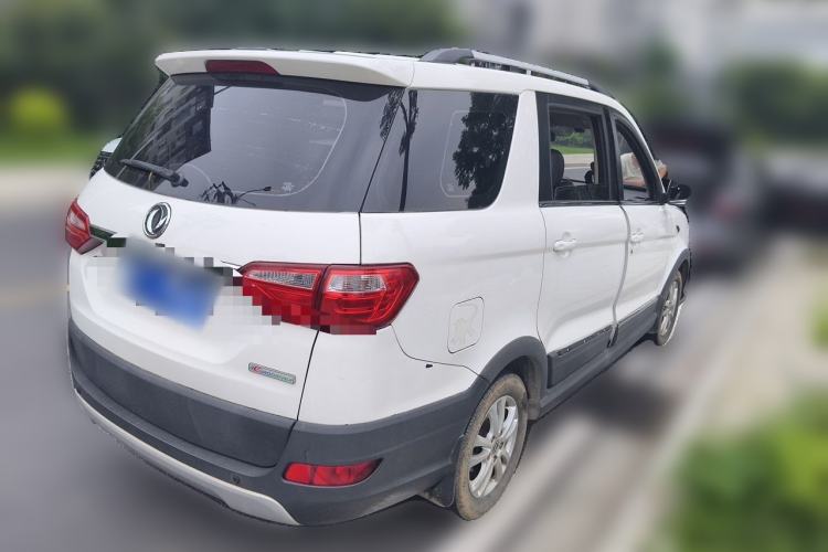 Used Dongfeng Fengon 370 2016 1.5L Manual Luxury Model SFG15-05 5 Seats Rear Right 45 Deg