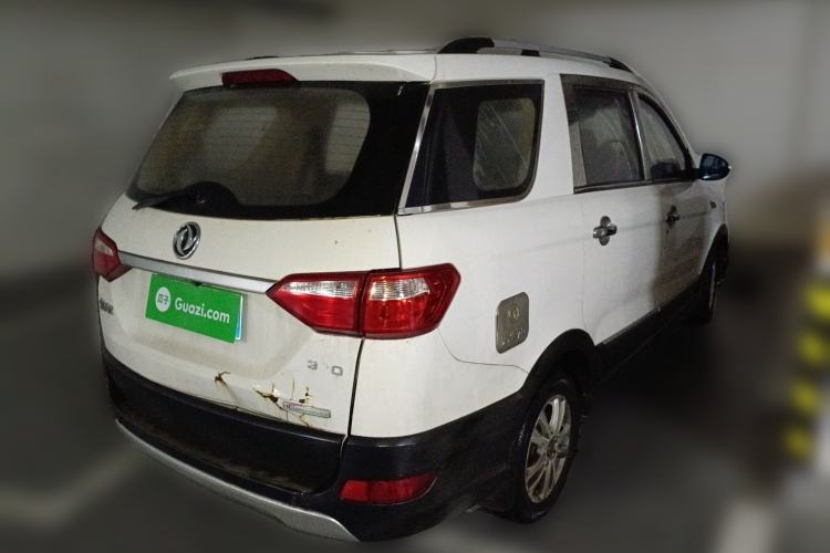 Used Dongfeng Fengon 370 2016 1.5L Manual Luxury 7-Seater Rear Right 45 Deg