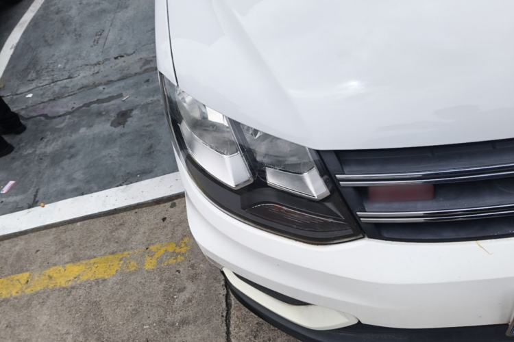 Used Dongfeng Fengon 370 2016 1.5L Manual Standard Edition SFG15-05 7 Seats Right Front Headlight