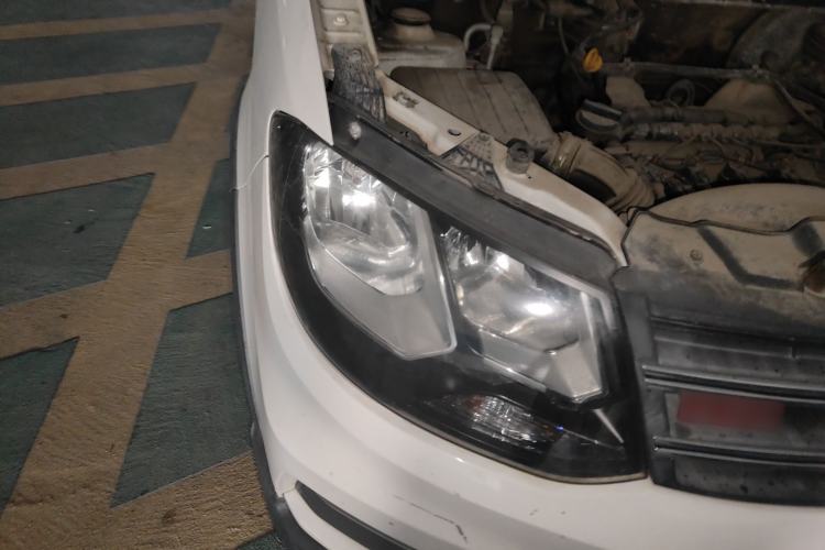 Used Dongfeng Fengon 370 2016 1.3T Manual European Diesel Version 7 Seats Right Front Headlight