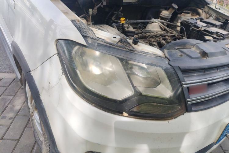 Used Dongfeng Fengon 370 2016 1.3T Manual European Diesel Version 7 Seats Right Front Headlight