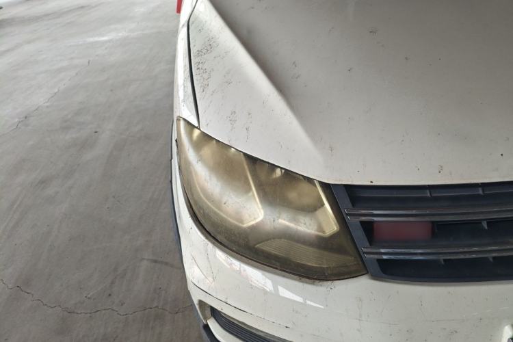 Used Dongfeng Fengon 370 2016 1.5L Manual Elite Home Edition 7-Seater Right Front Headlight