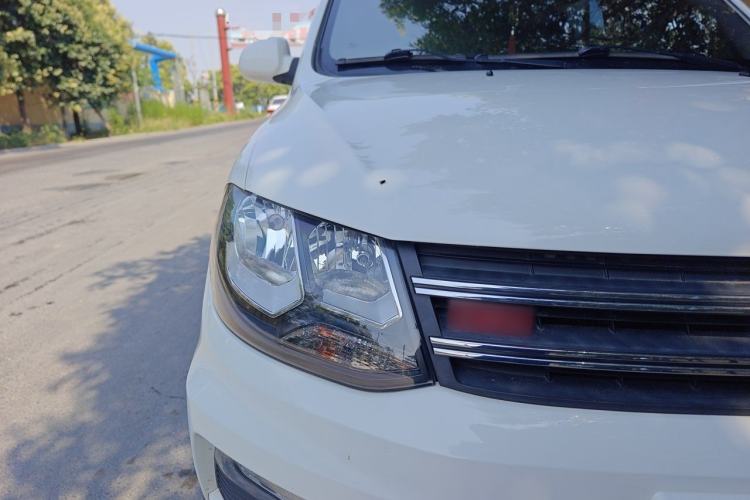 Used Dongfeng Fengon 370 2016 1.5L Manual Standard Edition SFG15-05 7 Seats Right Front Headlight