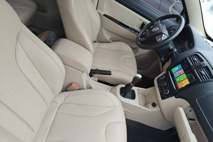 Used Dongfeng Fengon 370 2016 1.5L Manual Standard Edition SFG15-05 7 Seats Right Front Seat