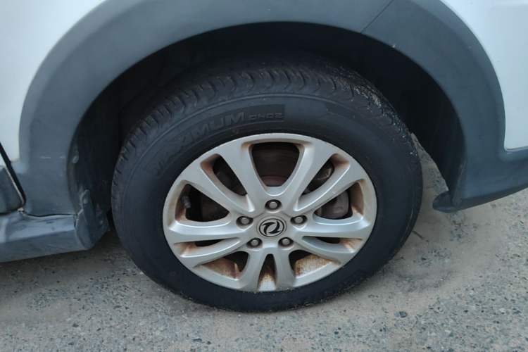 Used Dongfeng Fengon 370 2016 1.5L Manual Standard Edition SFG15-05 7 Seats Right Front Wheel Hub