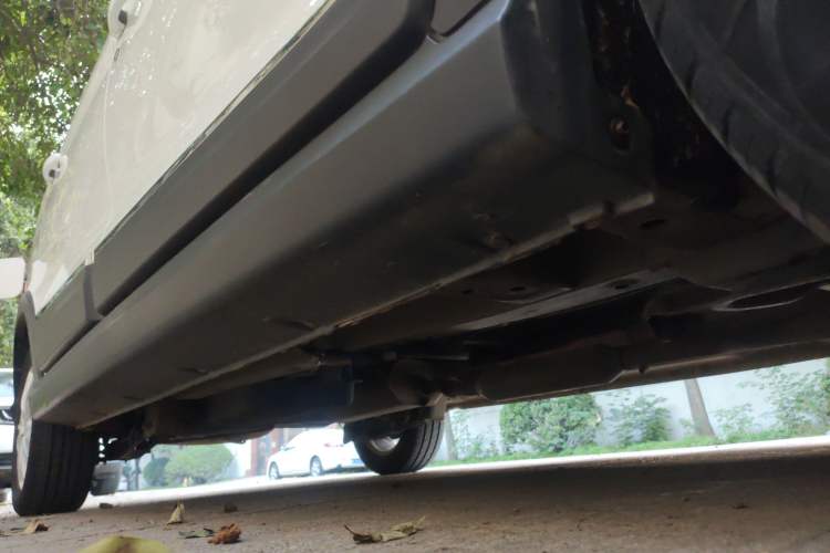 Used Dongfeng Fengon 370 2016 1.5L Manual Smart 7-Seater Right Side Sill